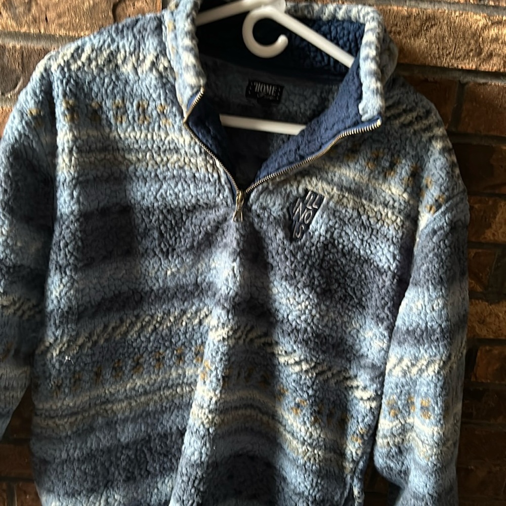 Illinois sweater